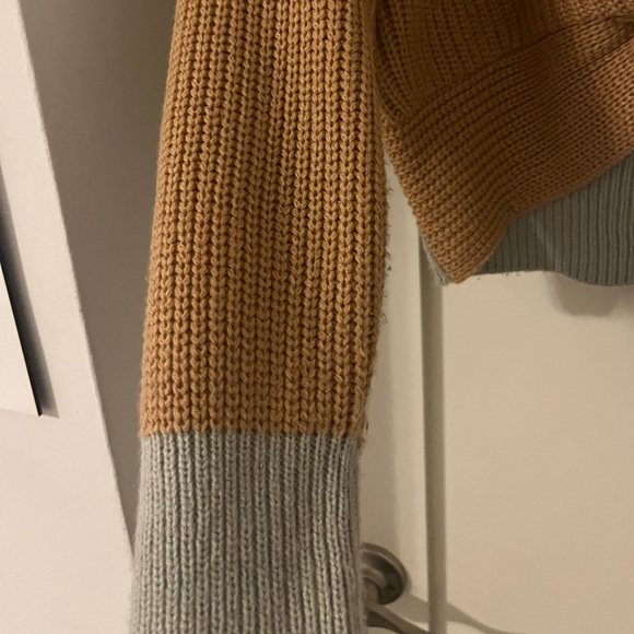 S cute color block sweater - Picture 2 of 3